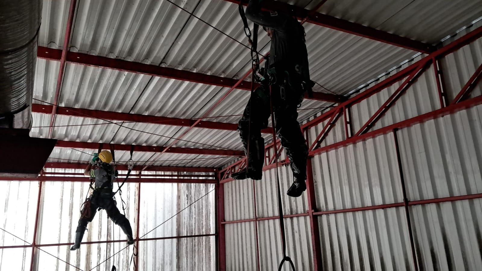 Limpeza de Galpões com Alpinismo Industrial